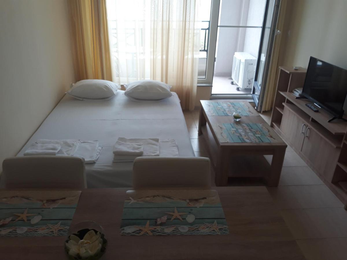 Таня 8 Appartement Pomorie Buitenkant foto